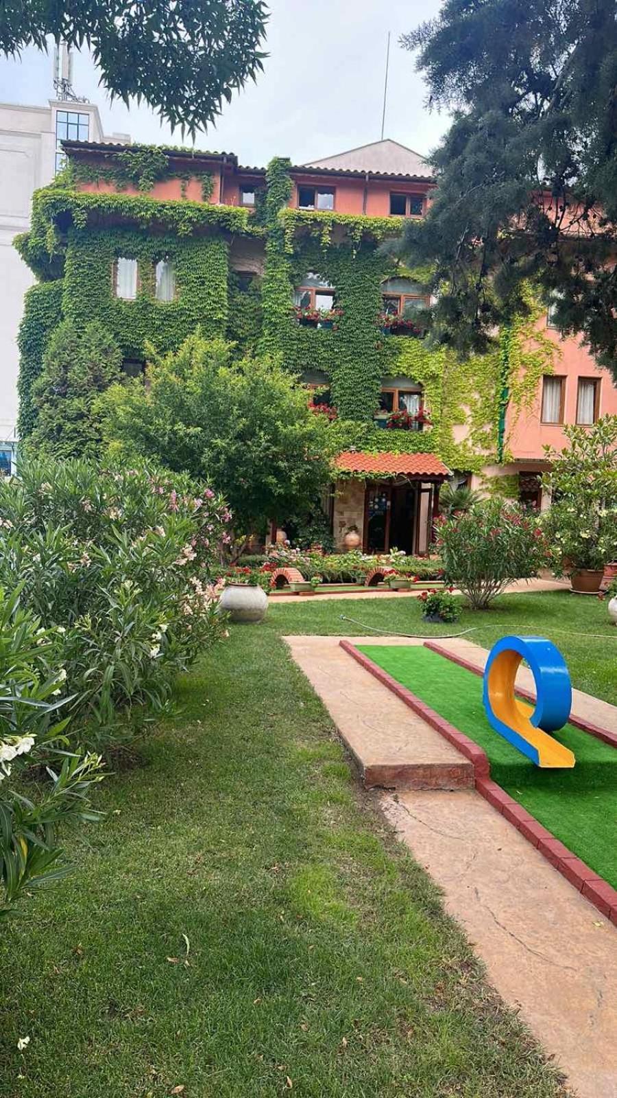 Oleander House And Tennis Club Slântsjev Brjag Eksteriør bilde